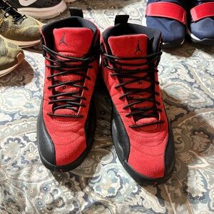 Jordan 12 reverse flu game